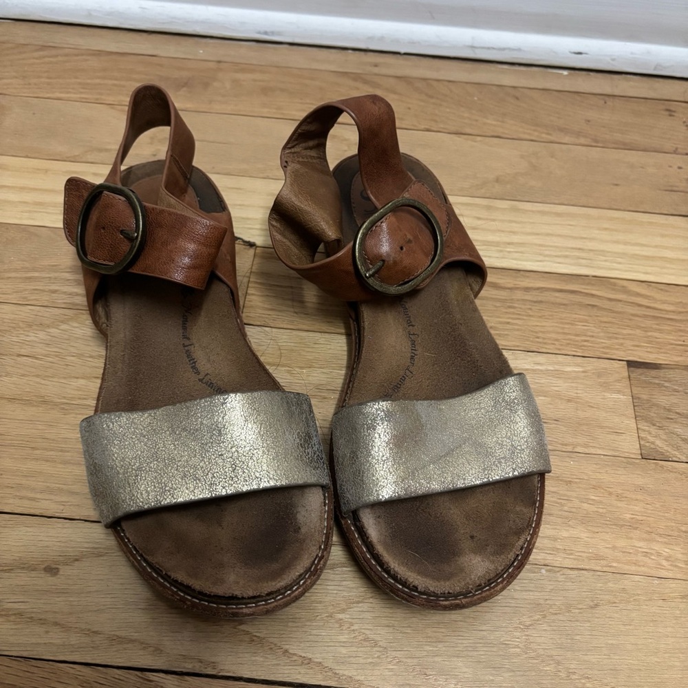 Sofft Leather Euro Soft Brown and Silver Women's Sandals 7.5